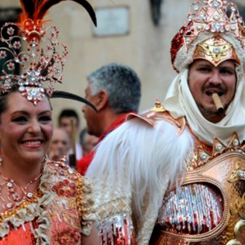 Accesorios artesanales de capitanía Elche 2012, elaborados a mano por Juan Lillo Artesano para fiestas de Moros y Cristianos.