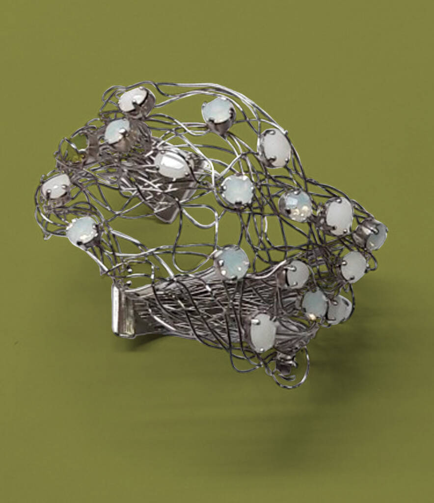 Pulsera artesanal de alabastro, hecha a mano por Juan Lillo Artesano, con diseño elegante y acabado de alta calidad